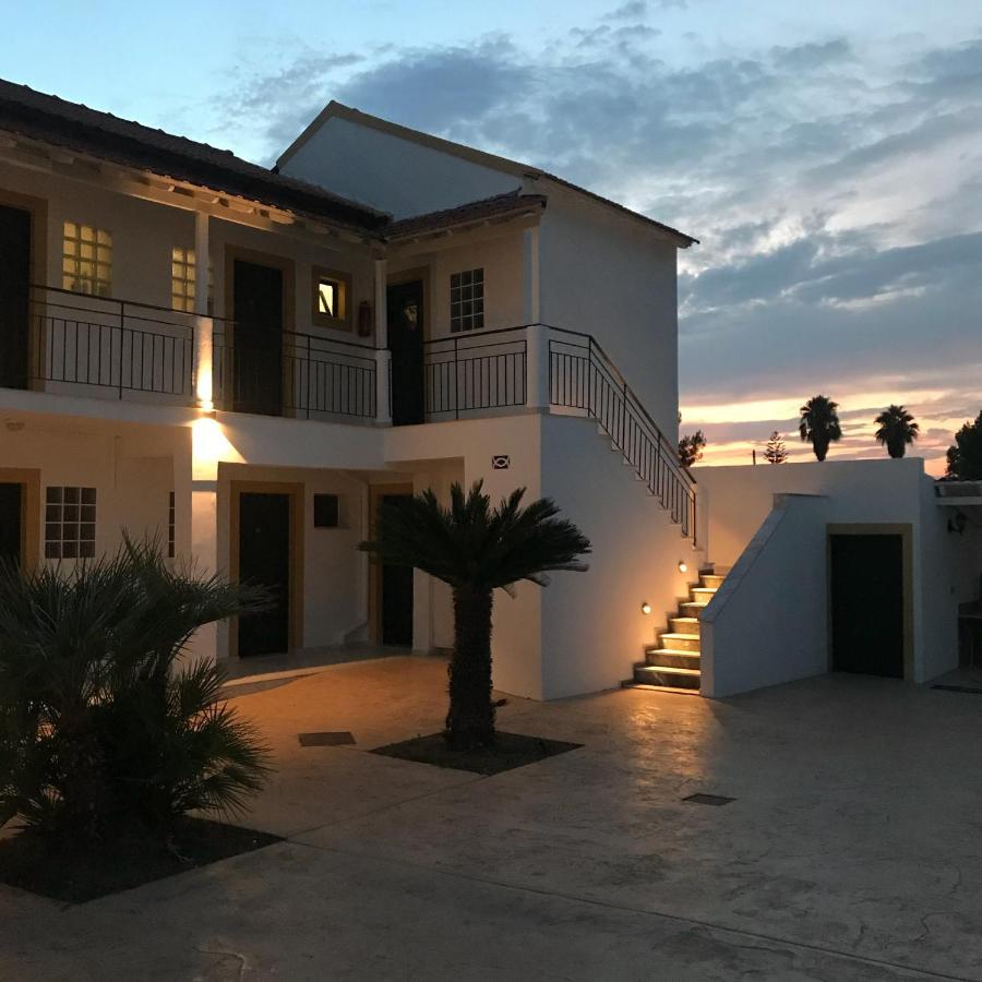 Oasis Beach Club 卡沃斯 外观 照片