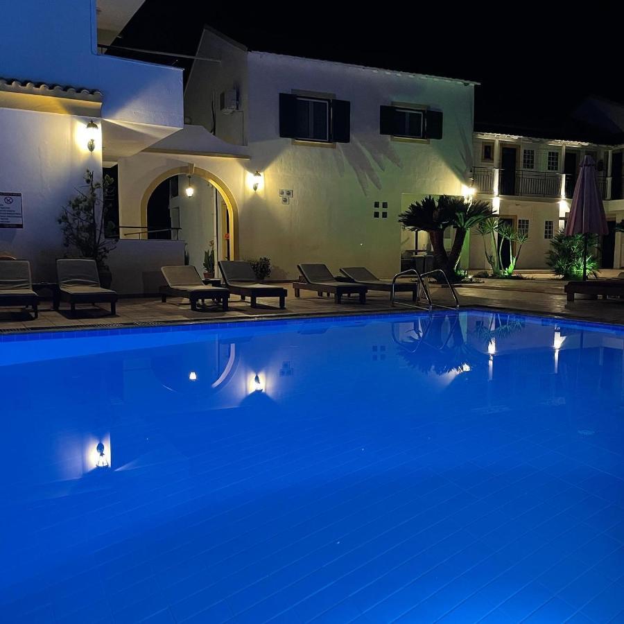 Oasis Beach Club 卡沃斯 外观 照片