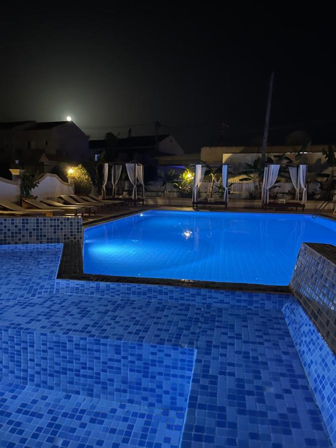 Oasis Beach Club 卡沃斯 外观 照片