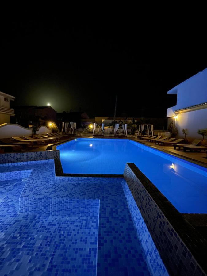 Oasis Beach Club 卡沃斯 外观 照片
