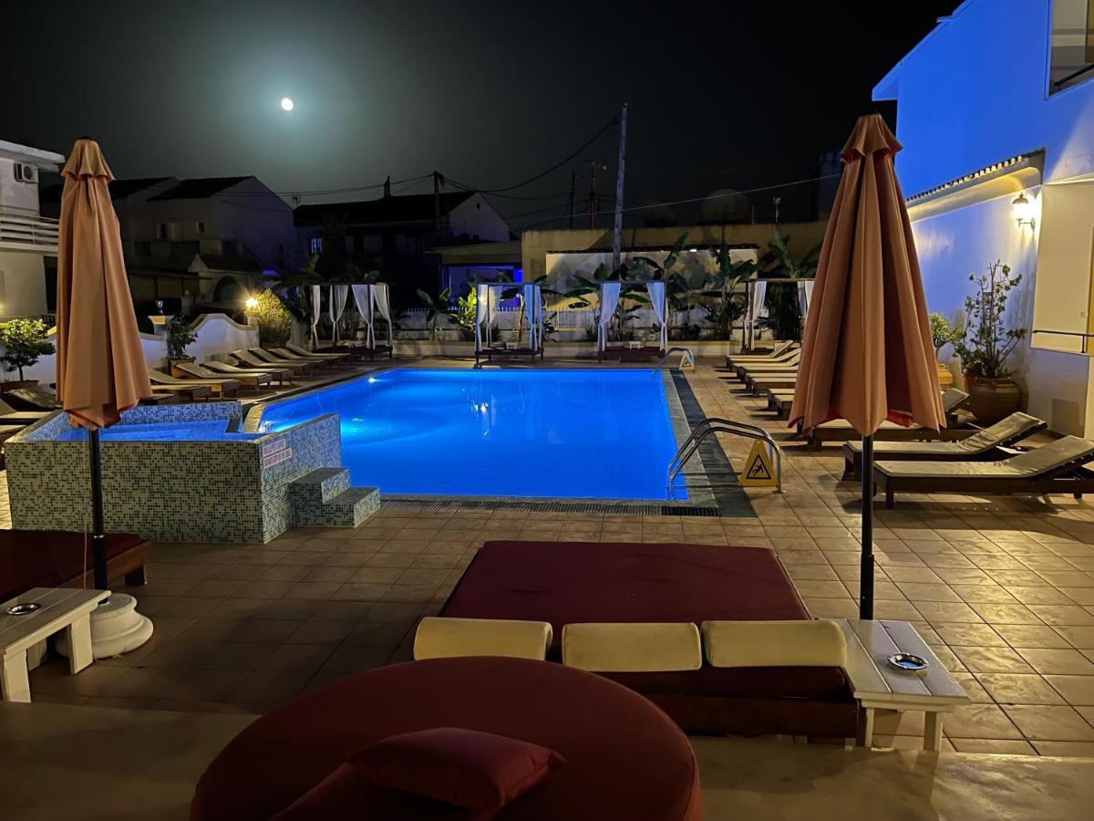 Oasis Beach Club 卡沃斯 外观 照片
